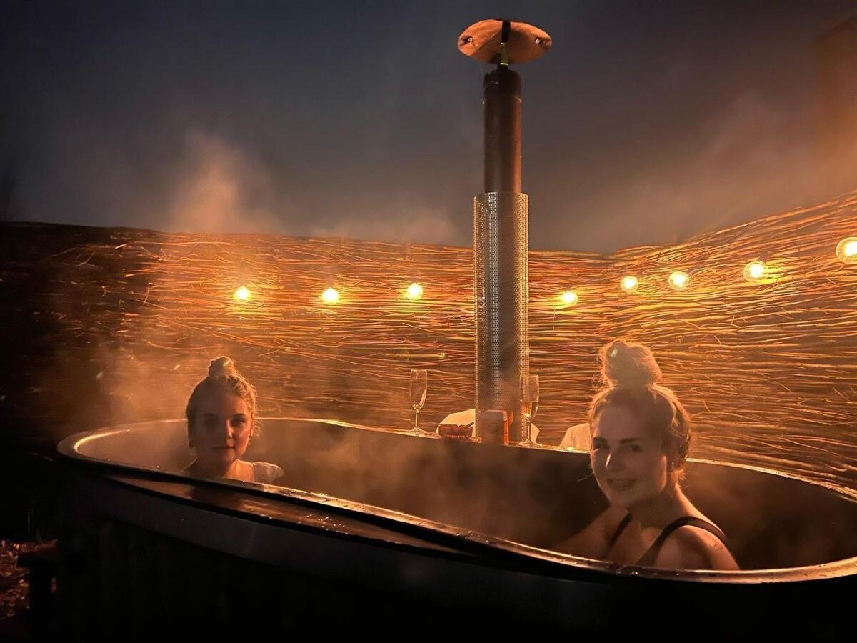 Bed & Wellness Klein Knorrestein With Private Hottub And Sauna And Tandembike Rental Included In Price Almere Exterior photo