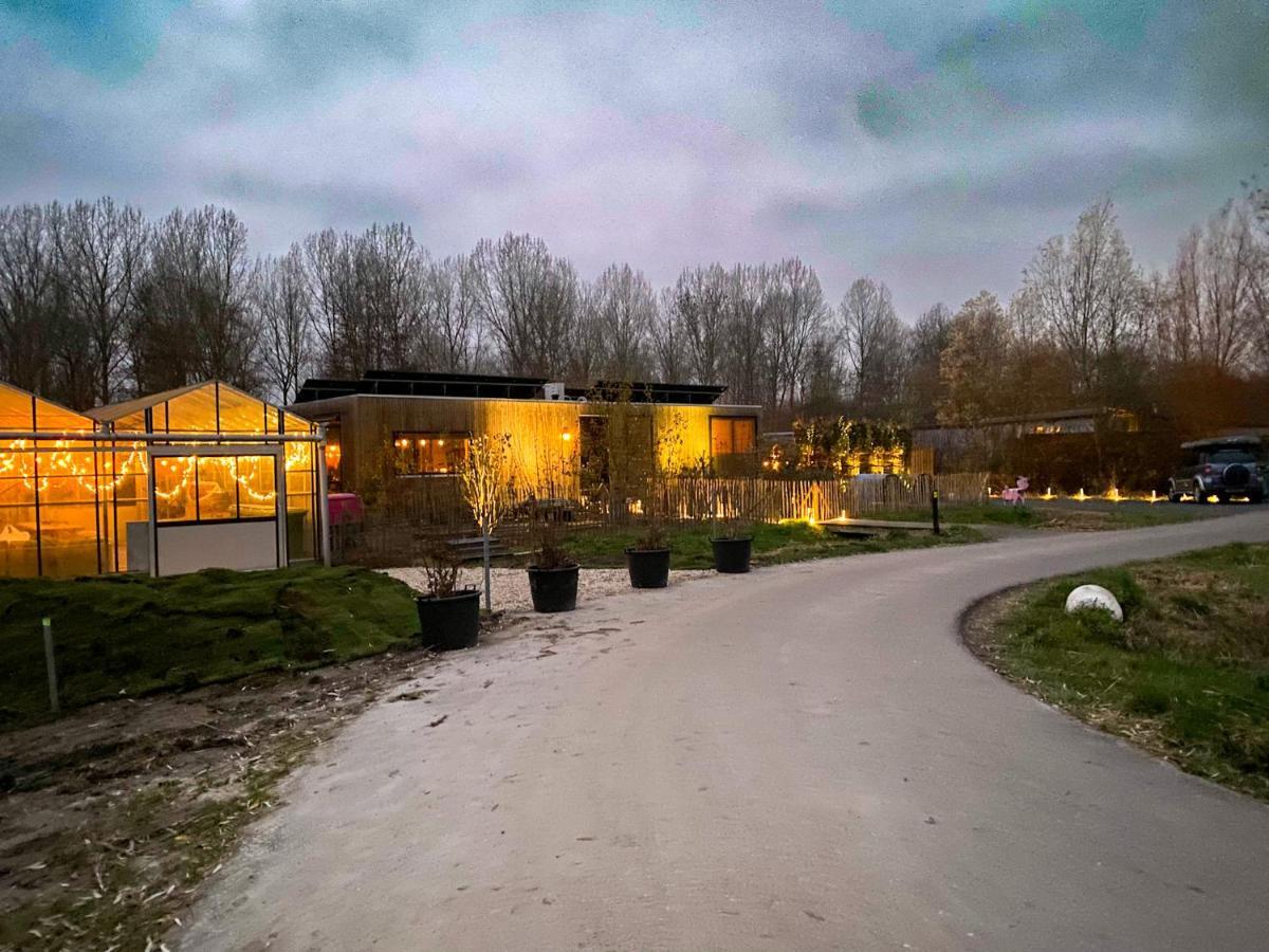 Bed & Wellness Klein Knorrestein With Private Hottub And Sauna And Tandembike Rental Included In Price Almere Exterior photo